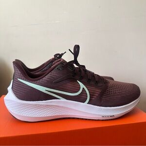 NEW Nike Air Zoom Pegasus 39 Canyon Rust/Mint Foam Running Training Shoe Size 11